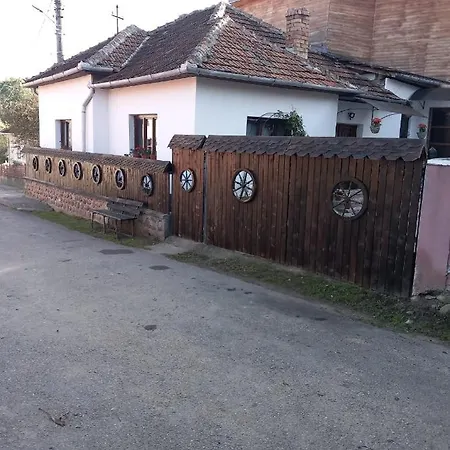 Cazare La Oana Haţeg Exterior foto
