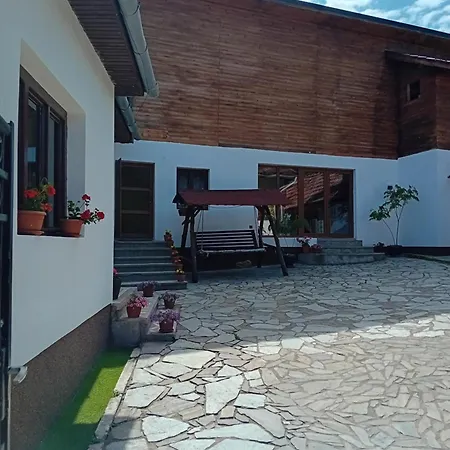 Cazare La Oana Haţeg Cameră foto